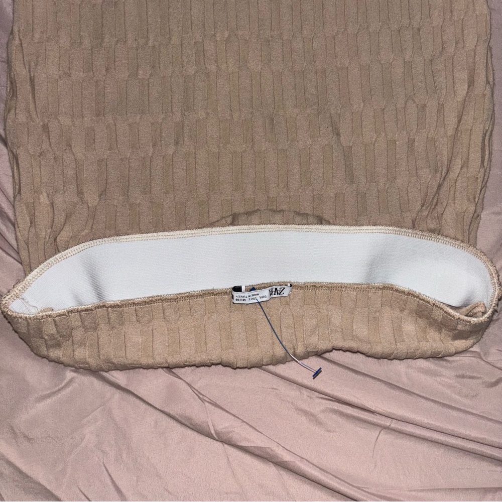 Zara Beige Textured Pencil Skirt - Picture 4 of 5